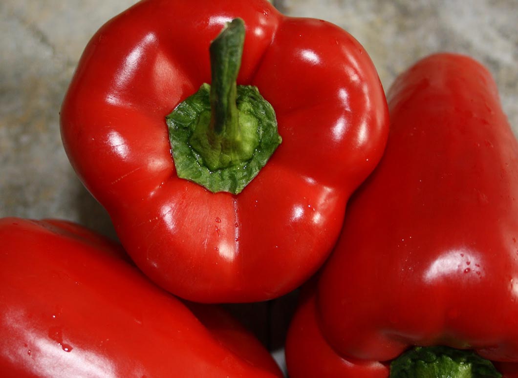 3 Red peppers shown as a great source of Iron making them a super food that helps combat hair loss