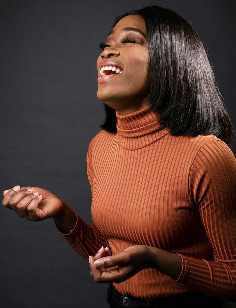 Girl with a smooth, virgin hair wig