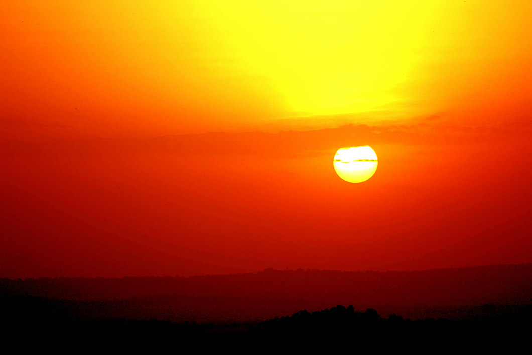 Picture of a sunset to show how hair health is linked to Vitamin D levels